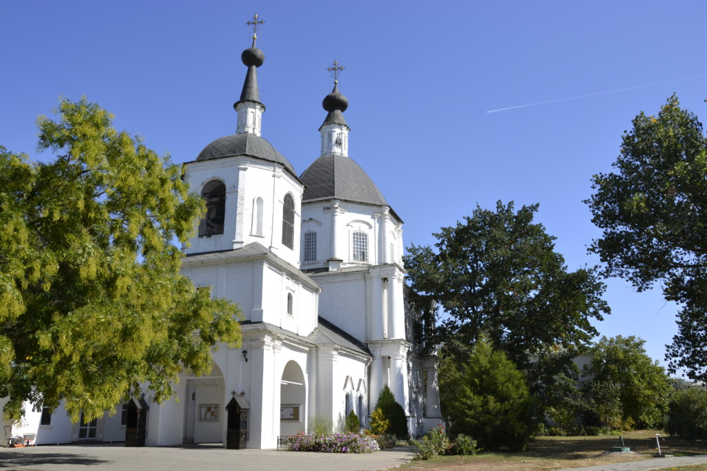 Строения и архитектура